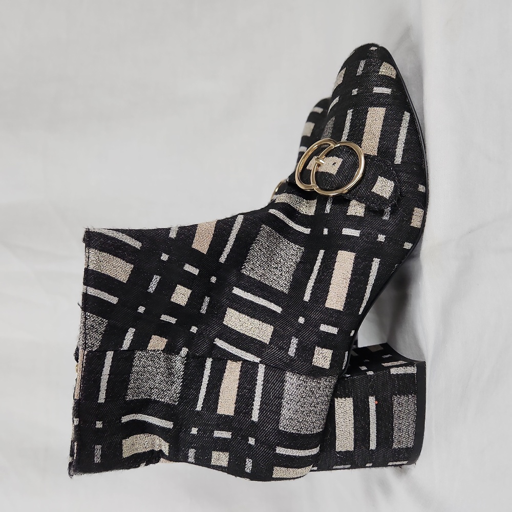 Bleeker and Bond Women Shoe's